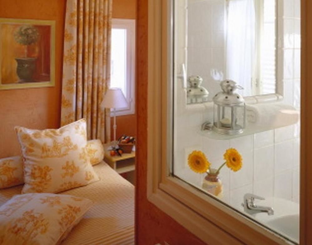 Hotel Bonaparte Toulon Phòng bức ảnh